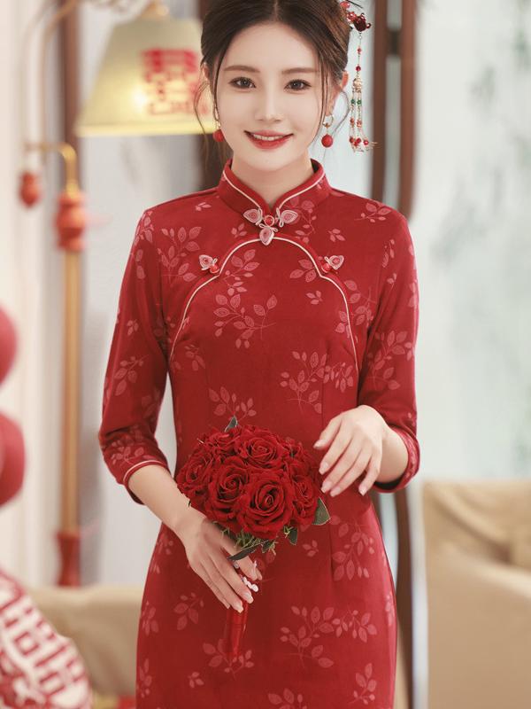 2024秋季新款 雪花绒印花圆襟中长款旗袍新娘装敬酒服中国风旗袍